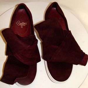 BACIAMI 9678 BURGUNDY SUEDE SNEAKERS SHOES SZ 8.5